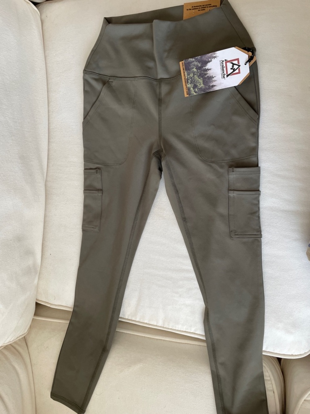 Aventura Women’s Olive Green Cargo Leggings